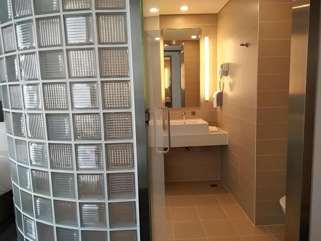 holiday inn express handan east by ihg