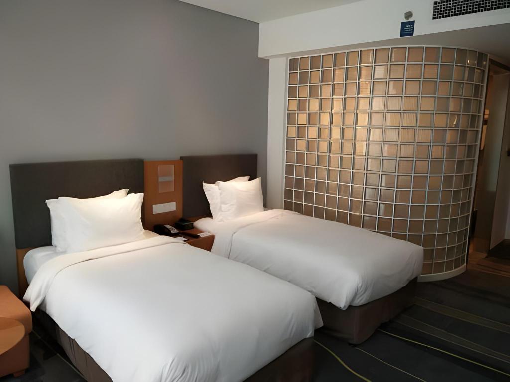 holiday inn express handan east by ihg