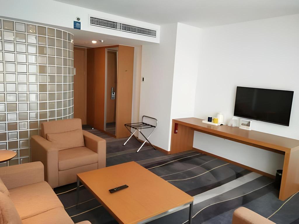 holiday inn express handan east by ihg