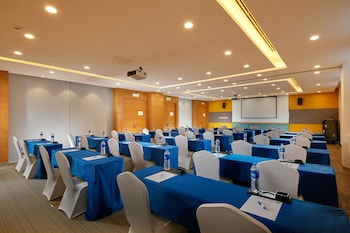 holiday inn express handan east by ihg