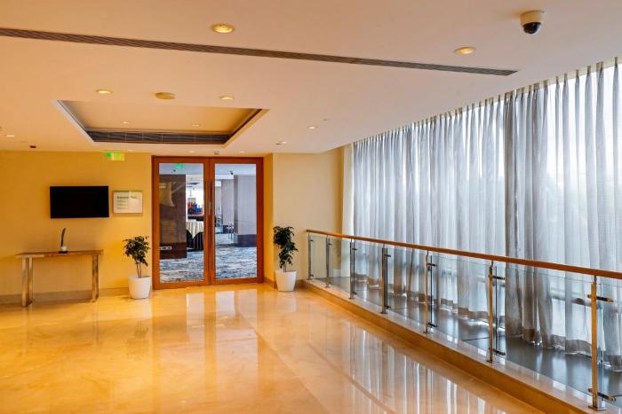 holiday inn chennai omr it expressway by ihg