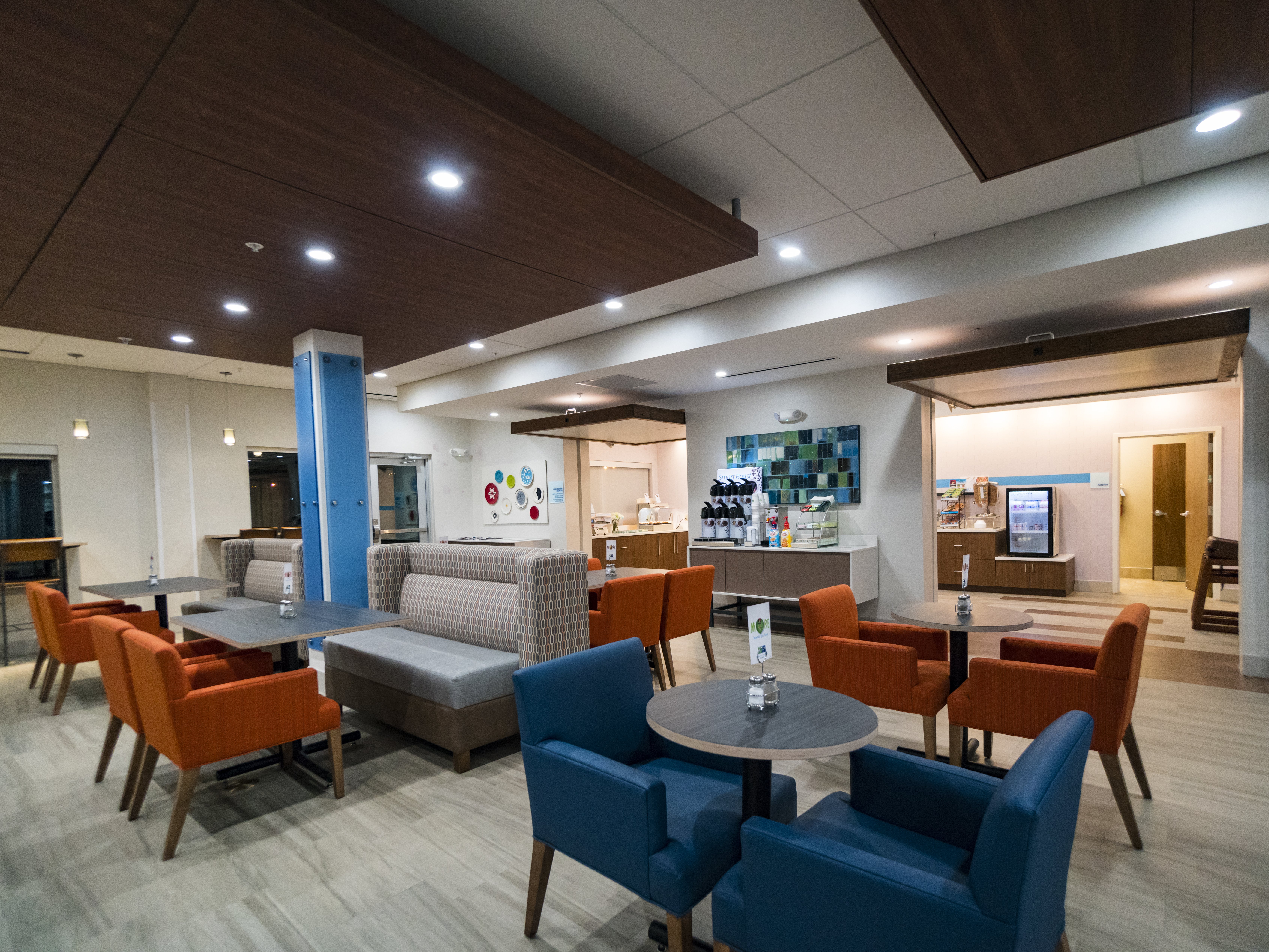 holiday inn express and suites southaven central