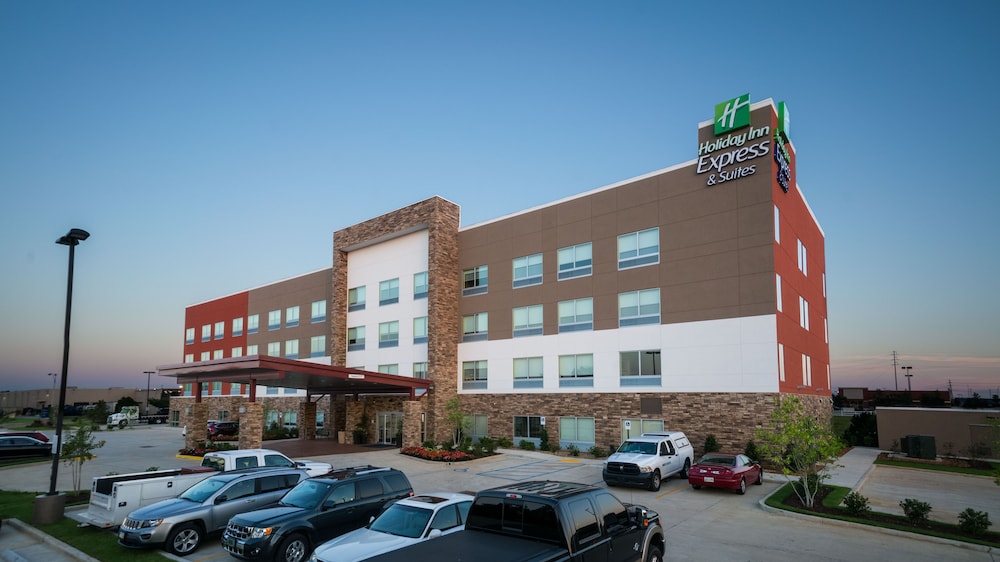 holiday inn express and suites southaven central