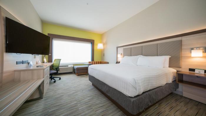 holiday inn express and suites southaven central