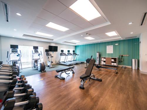 holiday inn express and suites southaven central