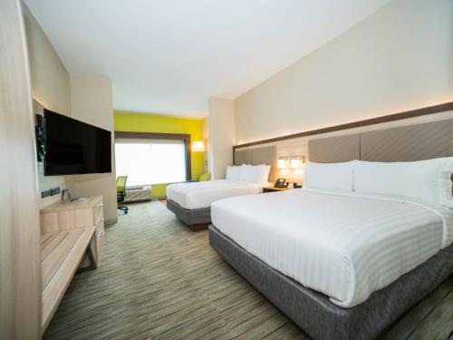 holiday inn express and suites southaven central