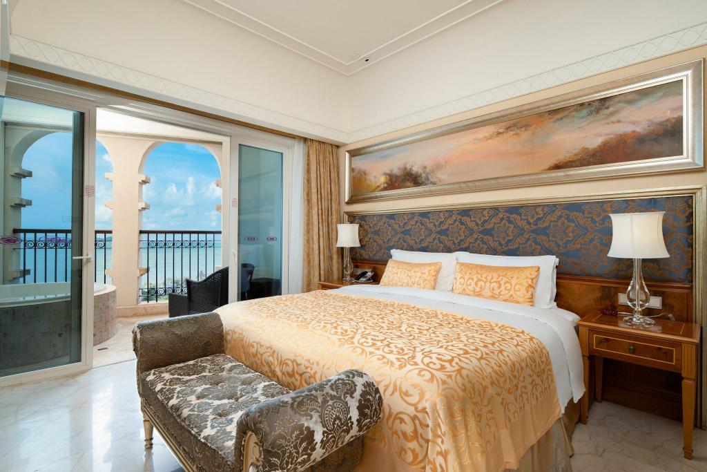 crowne plaza resort sanya bay by ihg