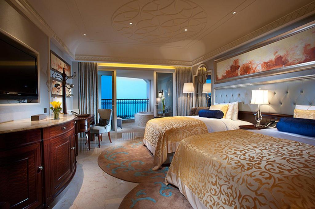 crowne plaza resort sanya bay by ihg
