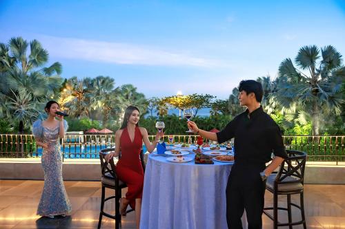 crowne plaza resort sanya bay by ihg