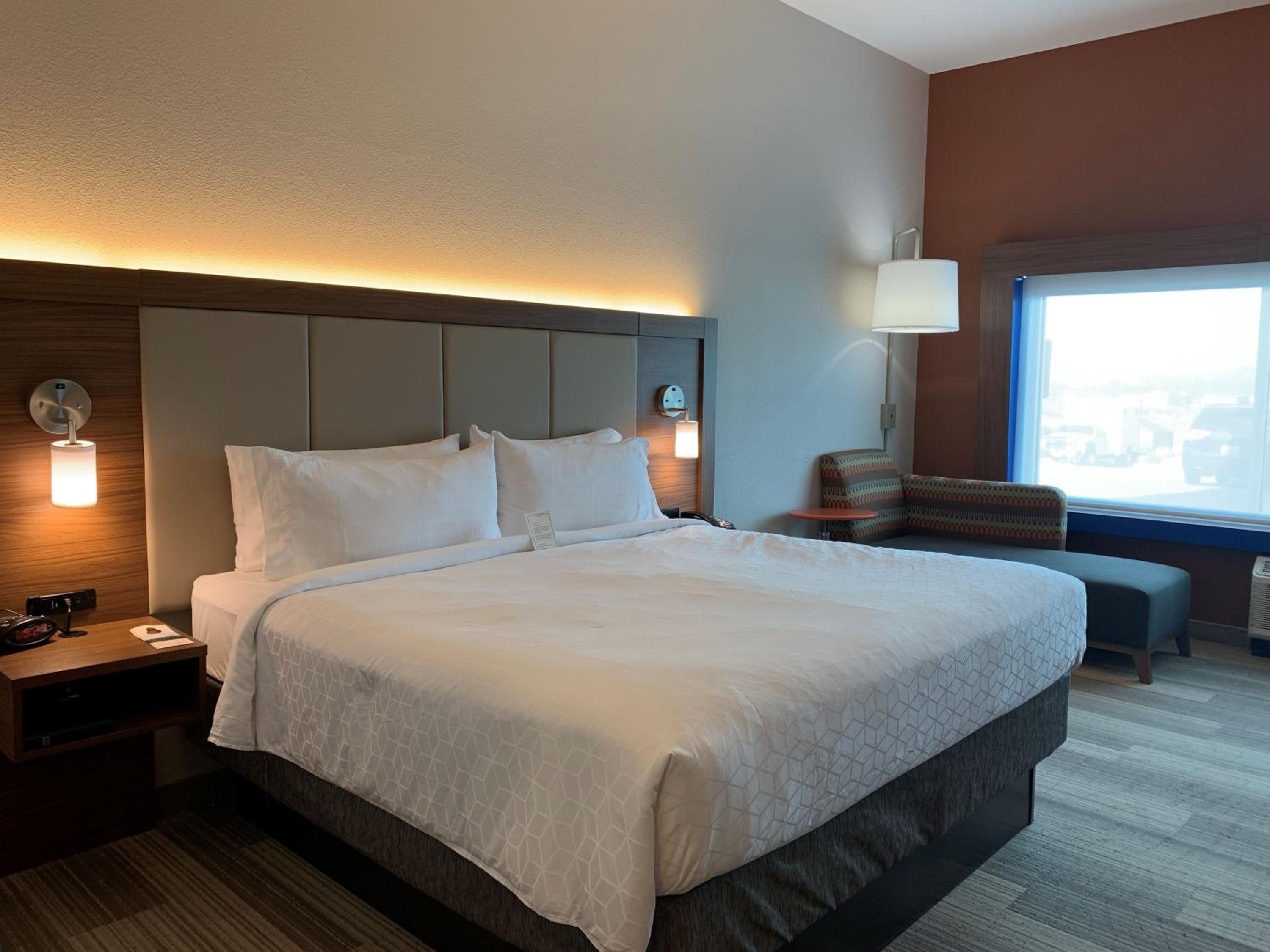 holiday inn express and suites danville by ihg