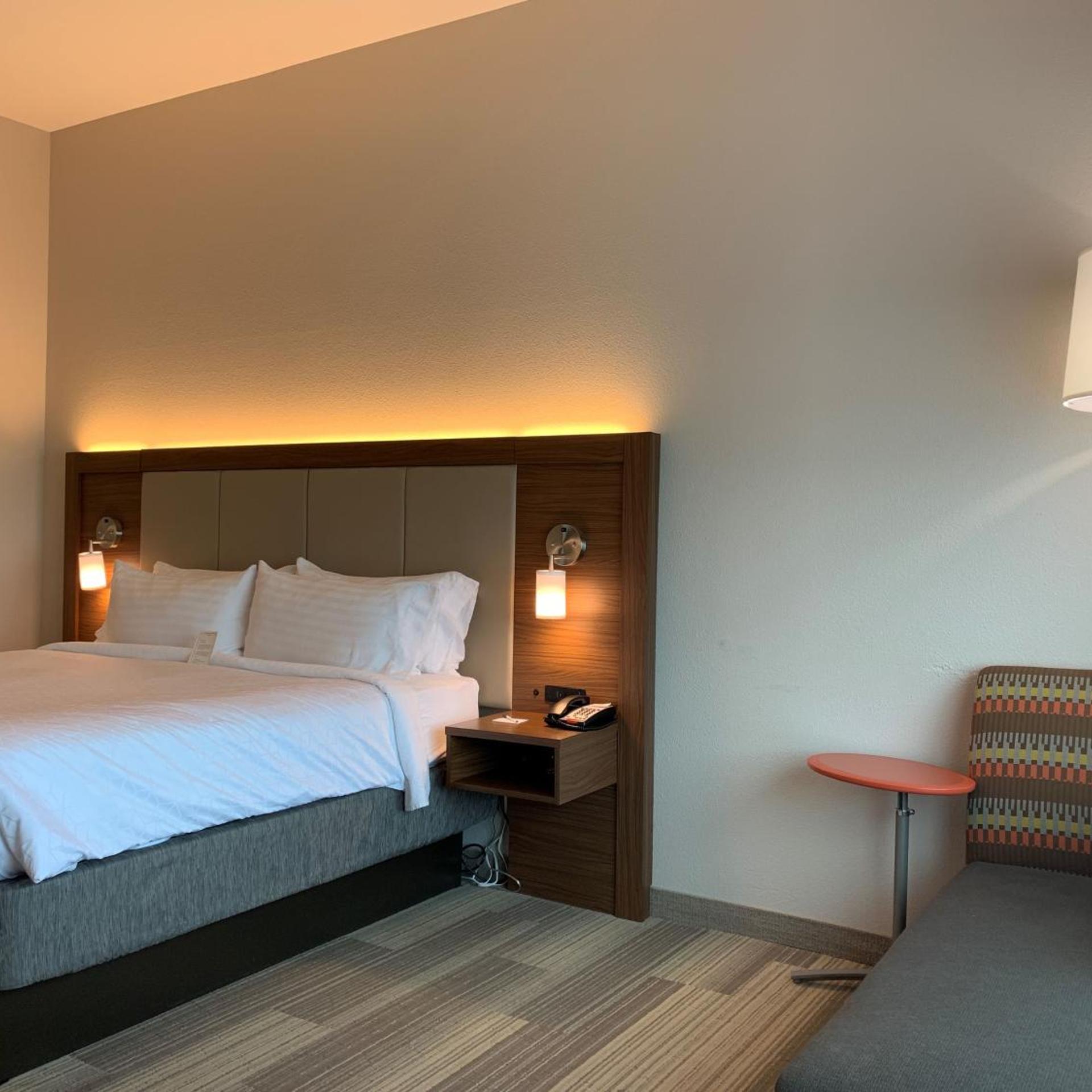 holiday inn express and suites danville by ihg