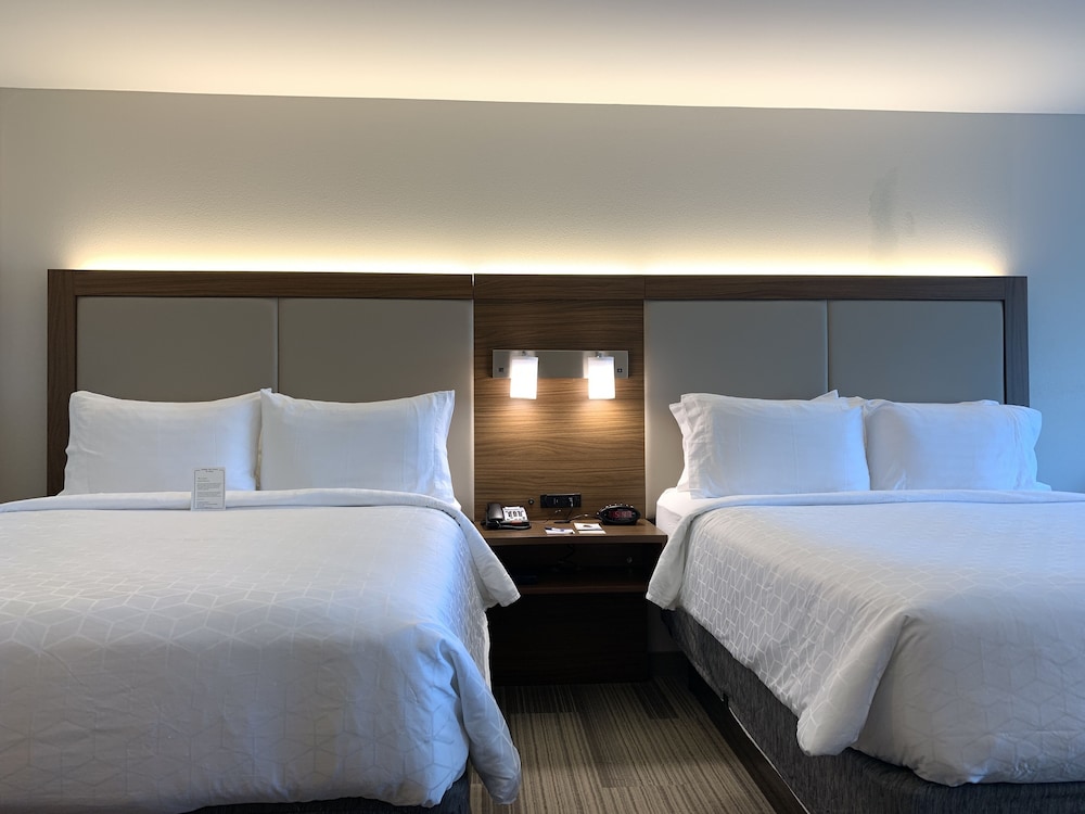 holiday inn express and suites danville by ihg