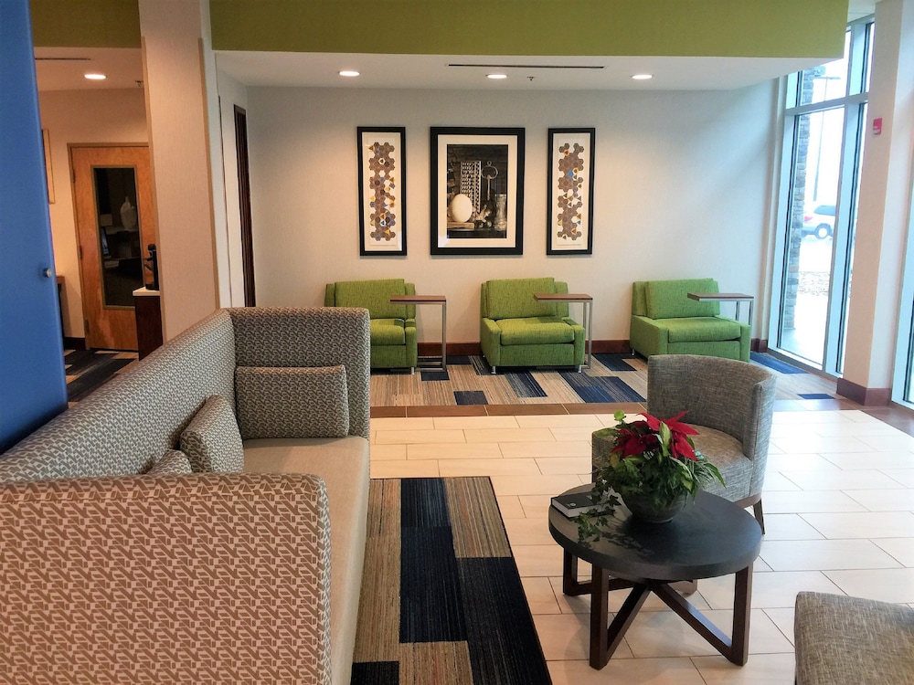 holiday inn express and suites danville by ihg