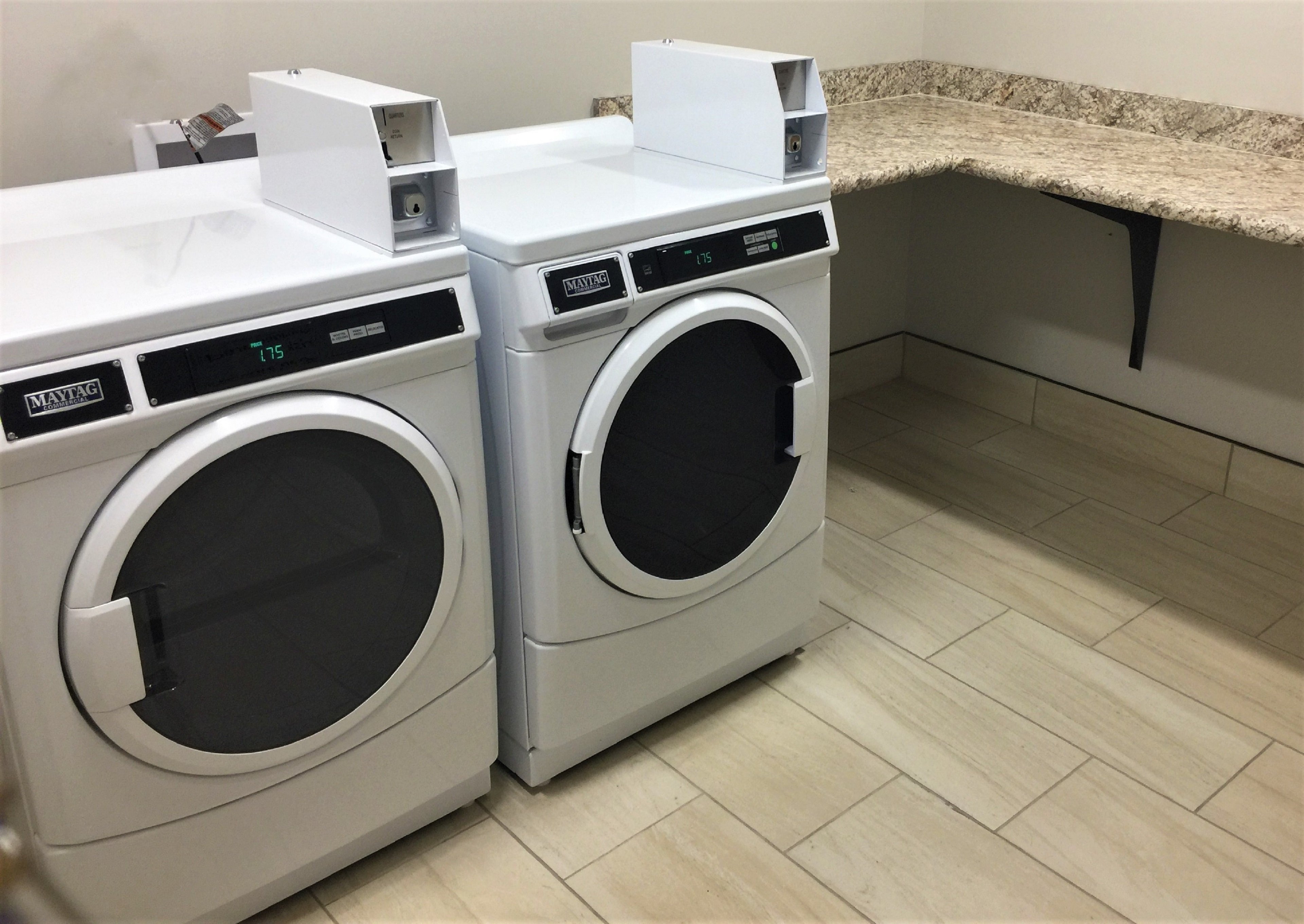 holiday inn express and suites danville by ihg