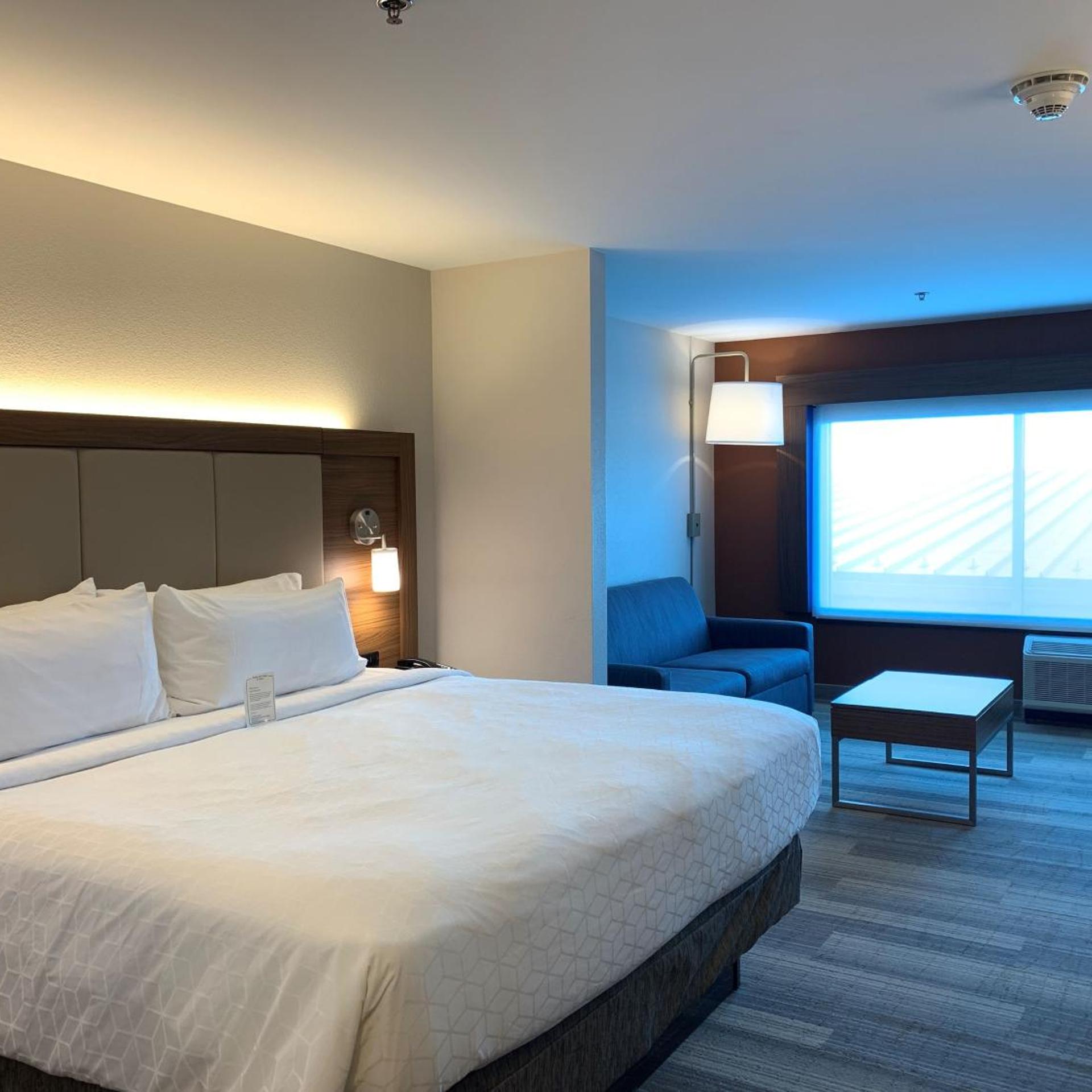 holiday inn express and suites danville by ihg