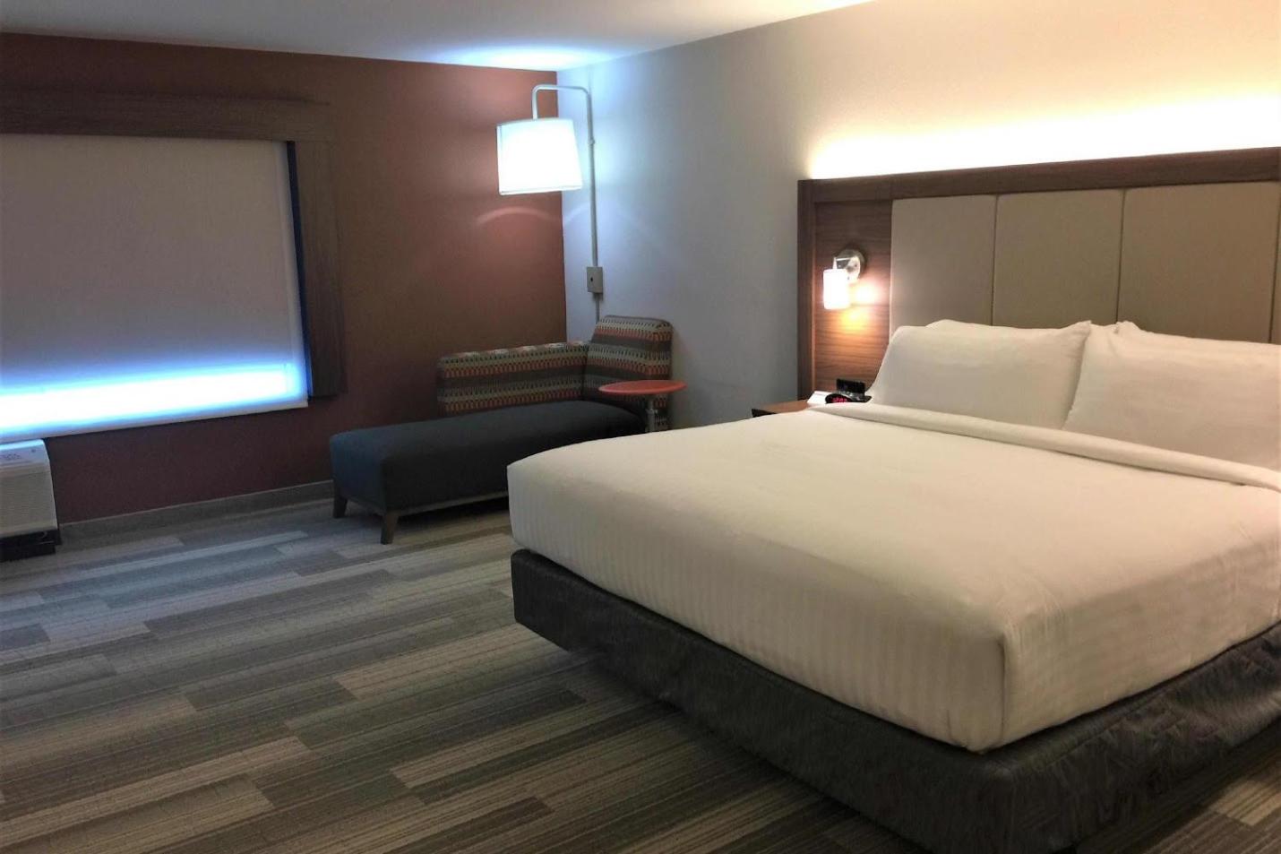 holiday inn express and suites danville by ihg