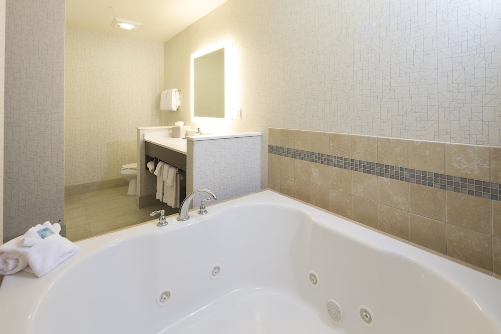 holiday inn express and suites la porte by ihg
