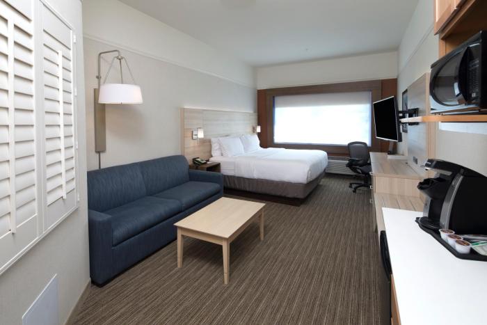 holiday inn express and suites la porte by ihg