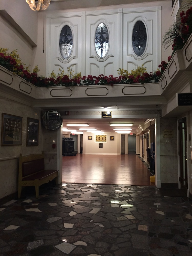 plaza suites downtown new orleans