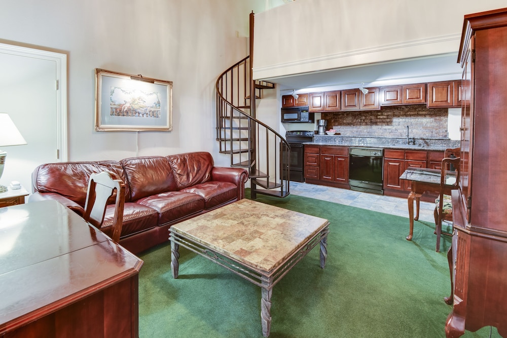 plaza suites downtown new orleans