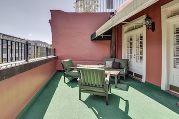 plaza suites downtown new orleans