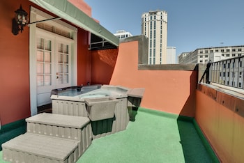 plaza suites downtown new orleans