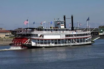 Plaza Suites Downtown New Orleans,Harvey>>Gretna,2 star