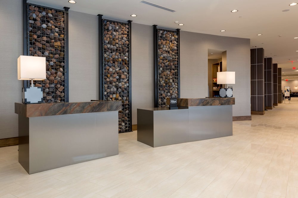 Doubletree By Hilton Evansville,Evansville Regional Airport>>Evansville,4 star