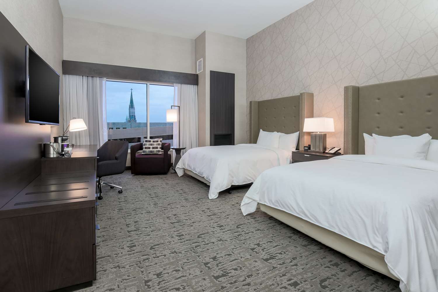 doubletree by hilton evansville