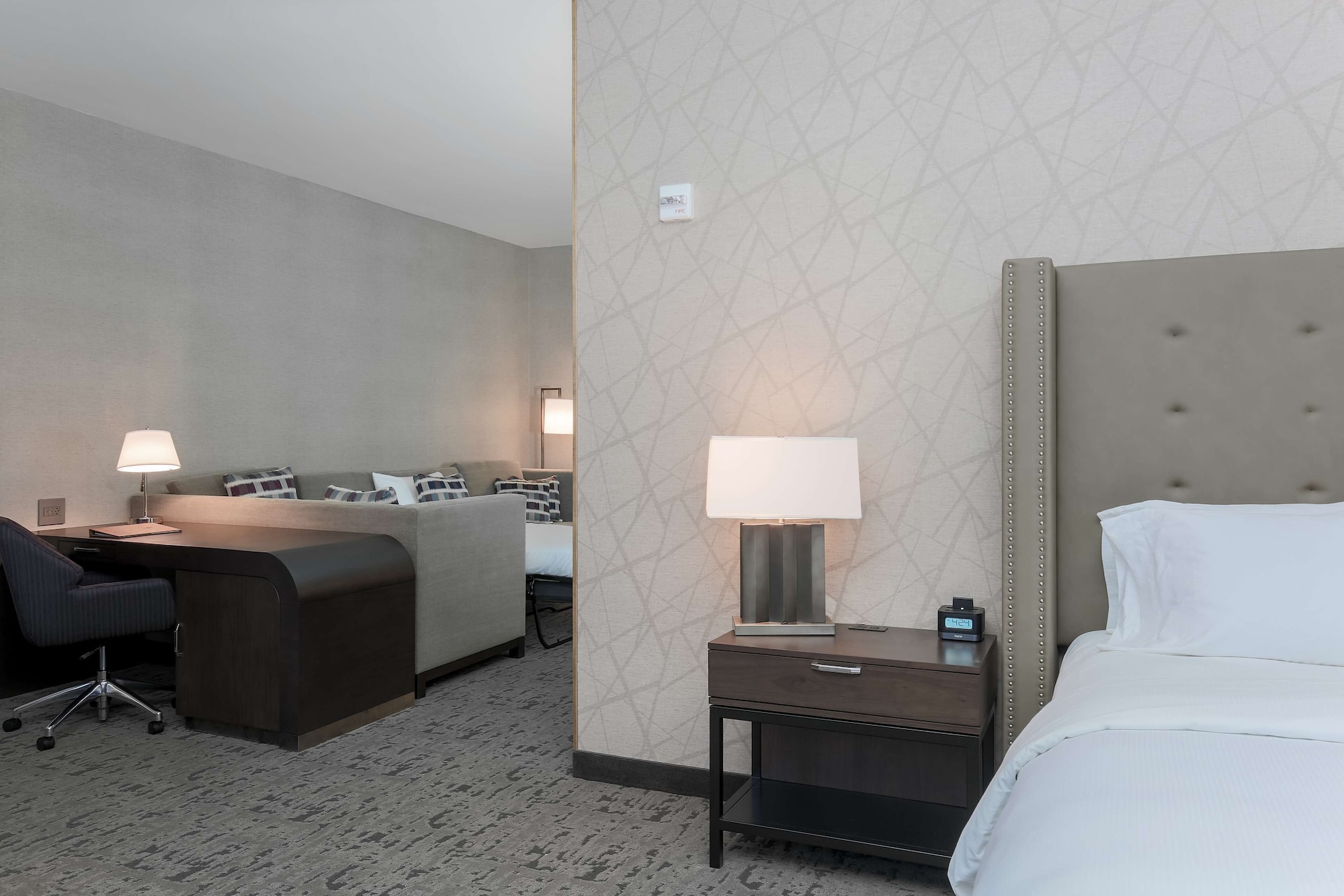 doubletree by hilton evansville