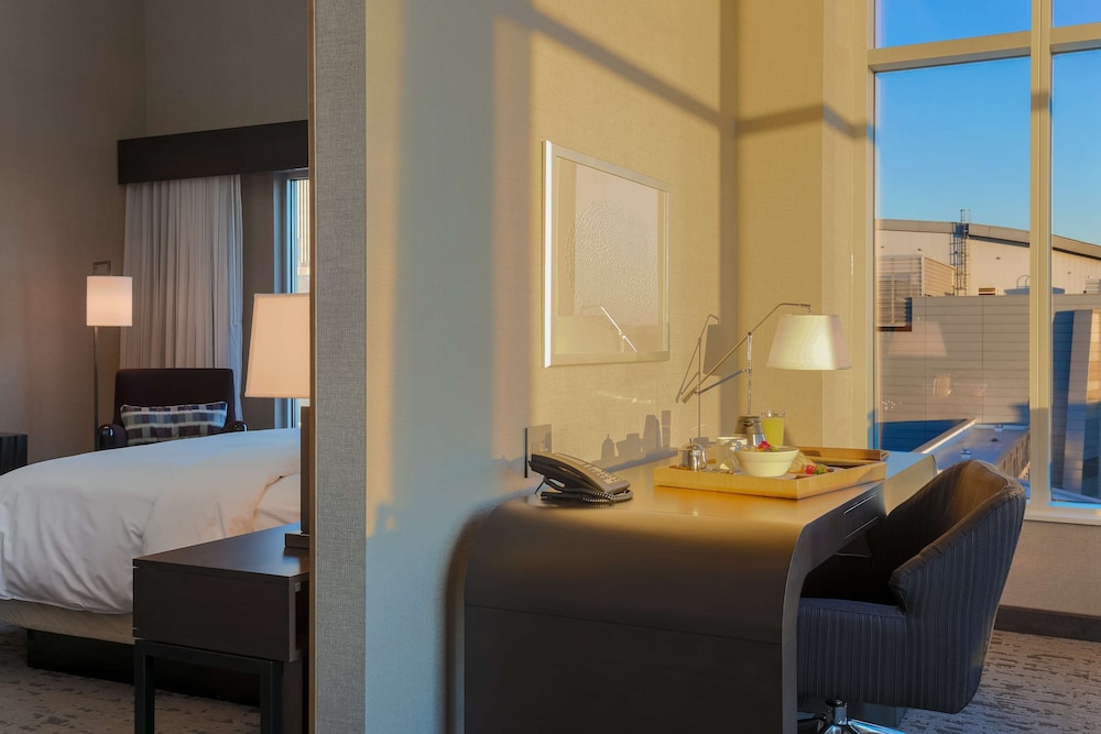 doubletree by hilton evansville