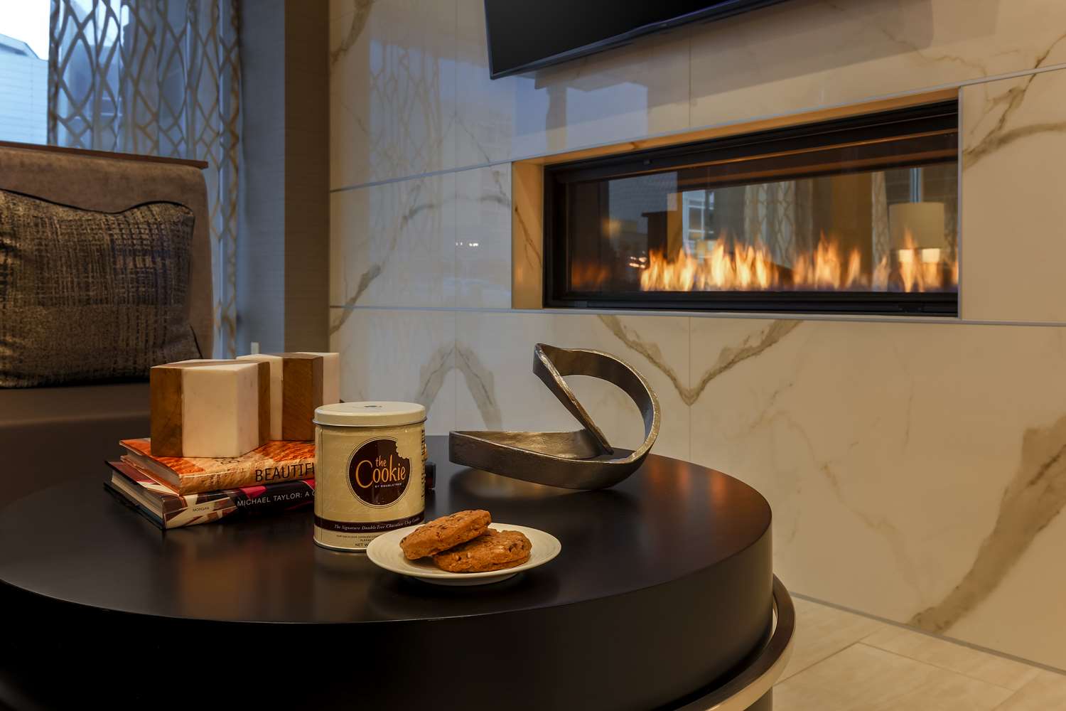 doubletree by hilton evansville