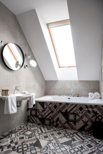 hotel indigo krakow old town by ihg