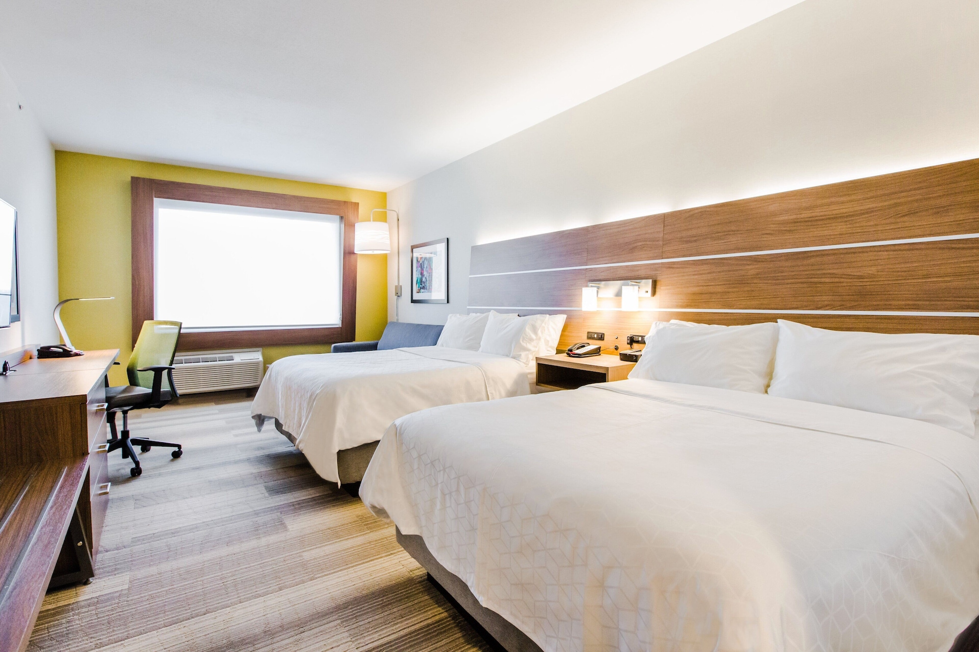 holiday inn express and suites west edmonton mall area