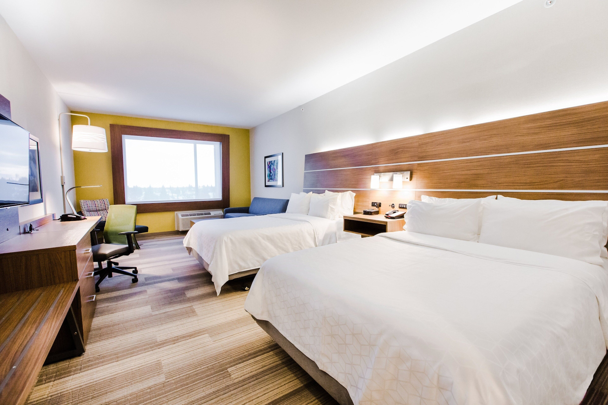 holiday inn express and suites west edmonton mall area