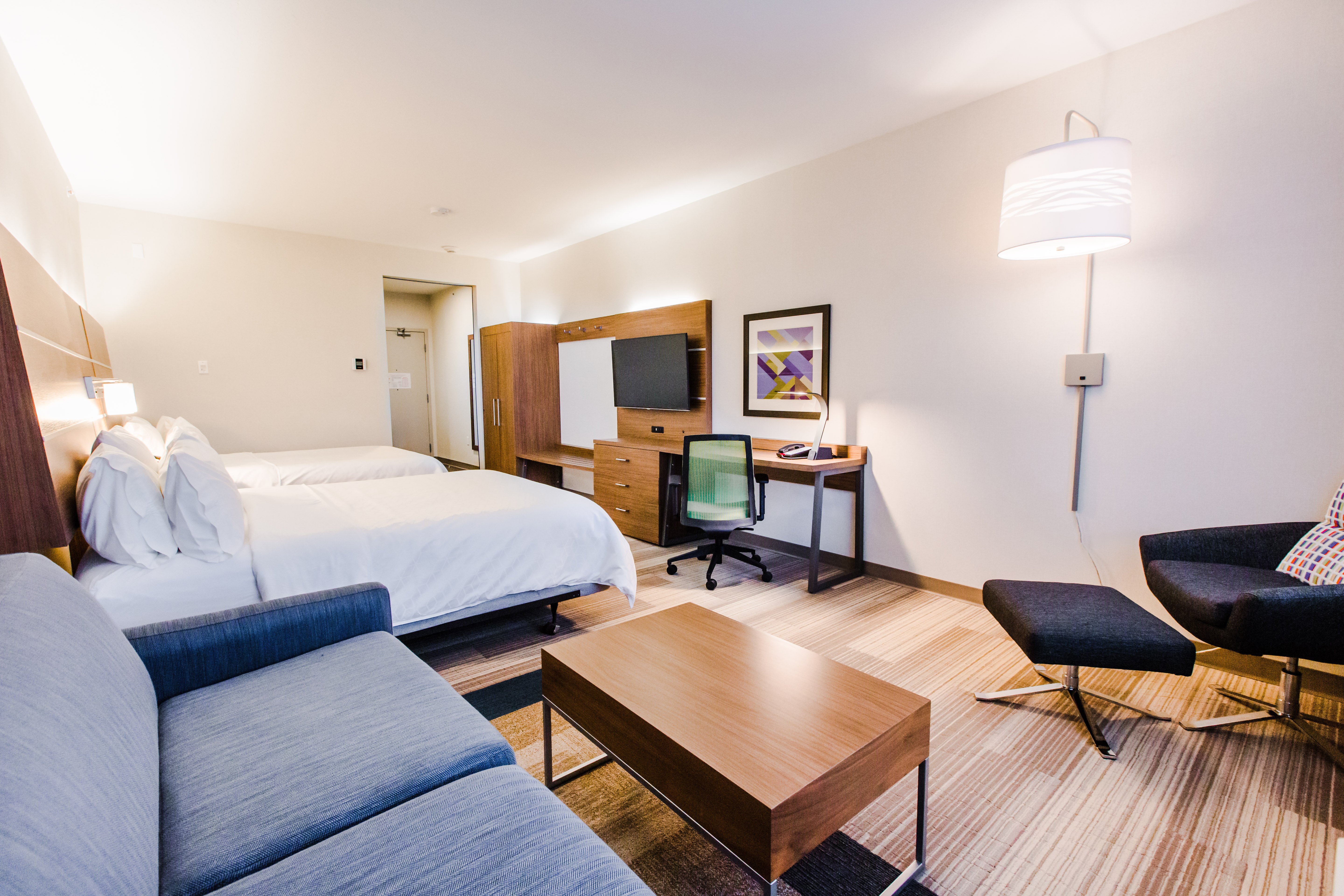 holiday inn express and suites west edmonton mall area