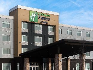 holiday inn express and suites west edmonton mall area