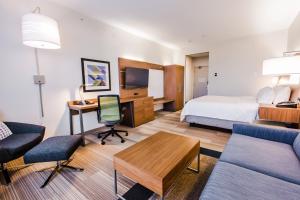 holiday inn express and suites west edmonton mall area
