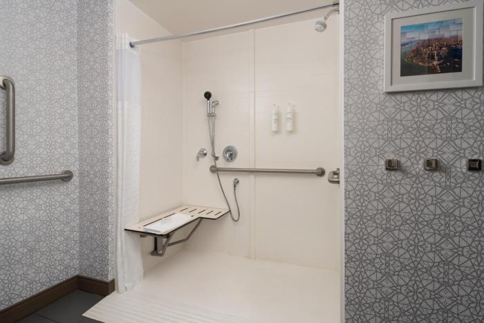 hampton inn and suites yonkers westchester