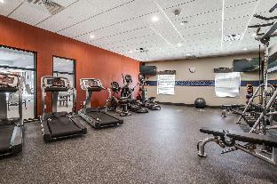 hampton inn and suites north dallas central expy