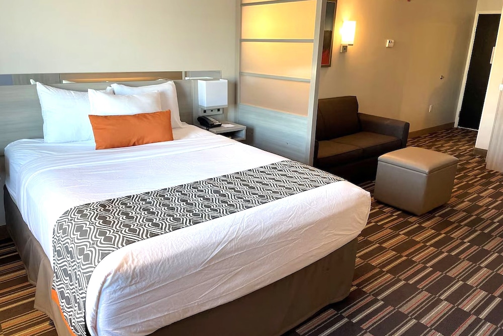 spark by hilton rochester south