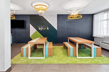 spark by hilton rochester south