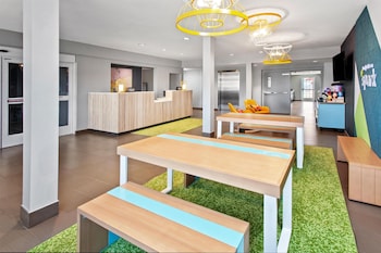 spark by hilton rochester south