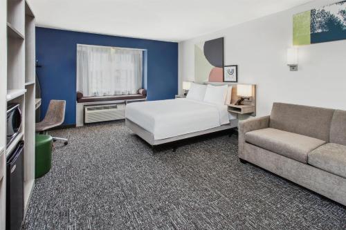 spark by hilton rochester south