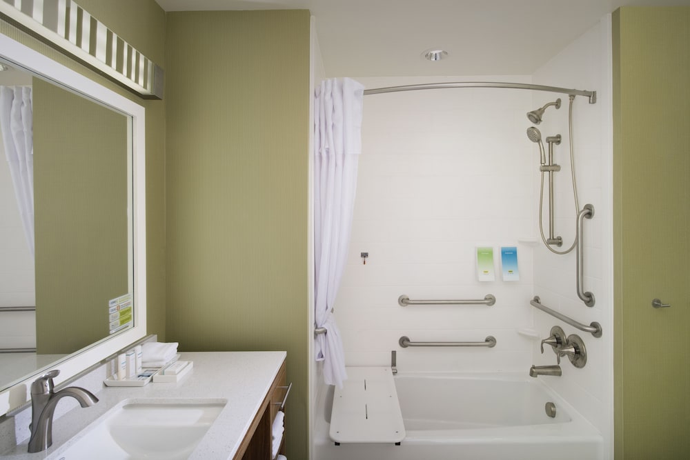 home2 suites by hilton denver international airport