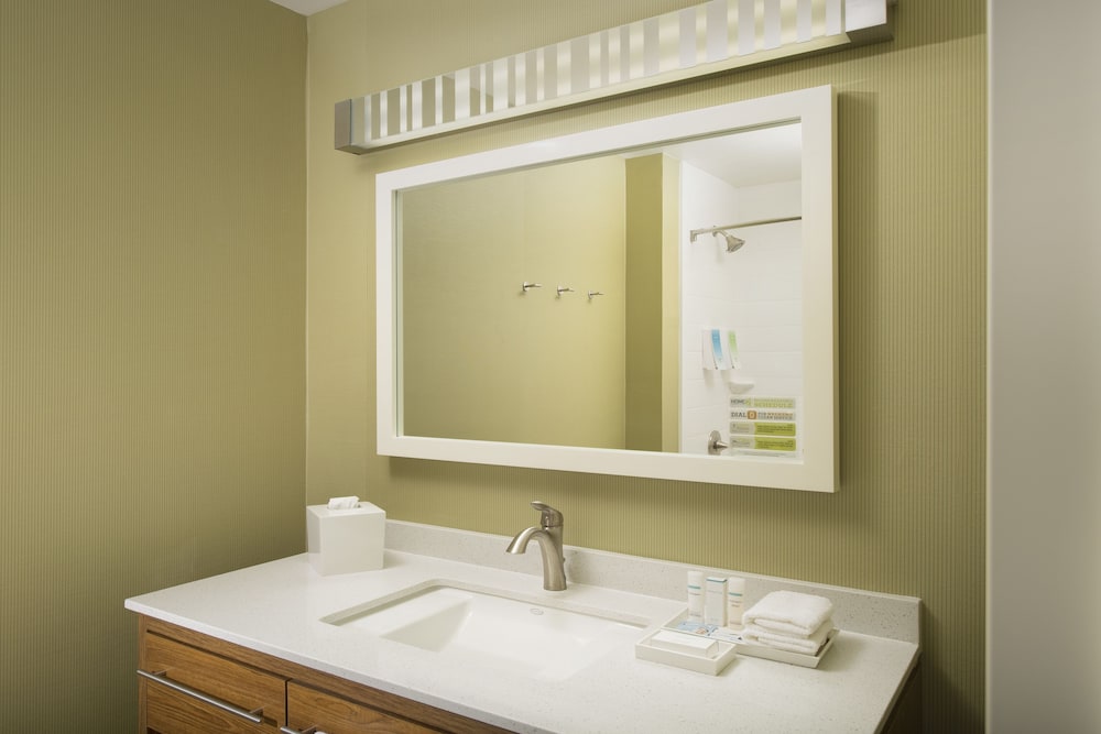 home2 suites by hilton denver international airport