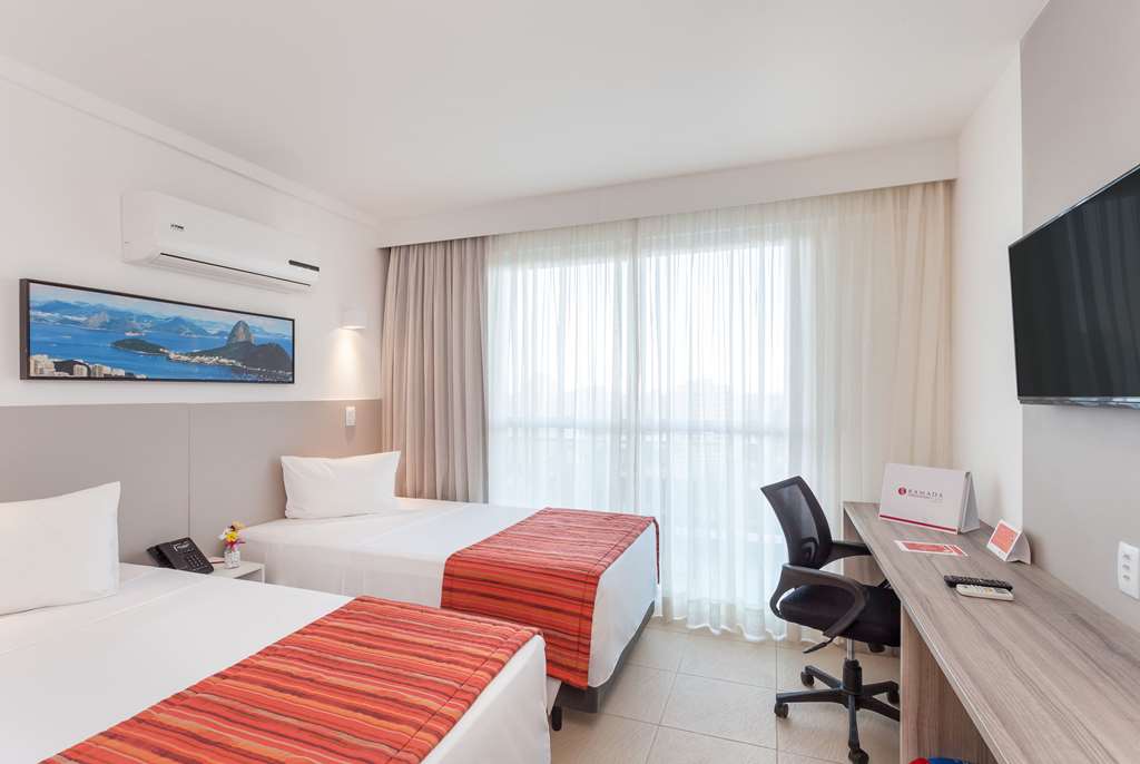 ramada by wyndham macae hotel and suites