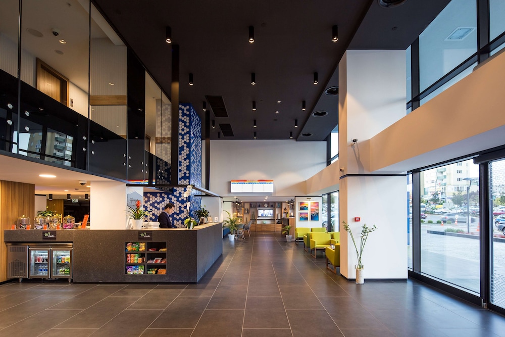 hampton by hilton istanbul kurtkoy