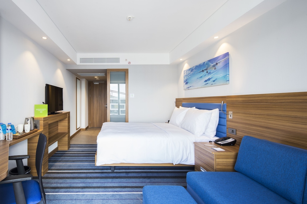 hampton by hilton istanbul kurtkoy