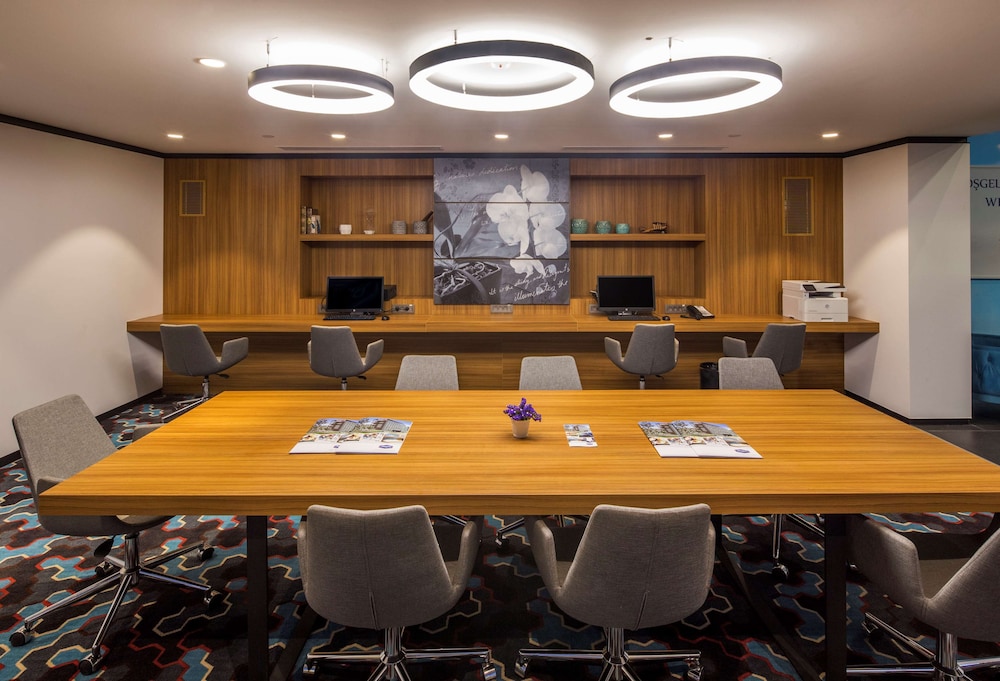 hampton by hilton istanbul kurtkoy